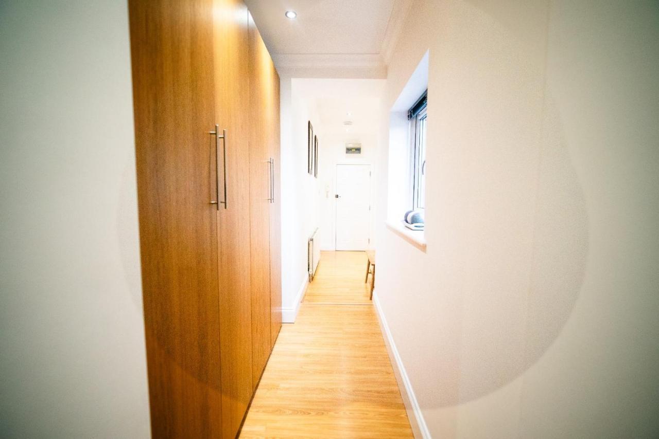 Stay With Serena Homes , One Bedroom Apartment Purley Exteriör bild
