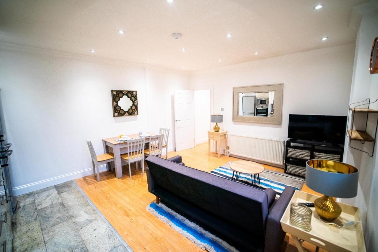 Stay With Serena Homes , One Bedroom Apartment Purley Exteriör bild