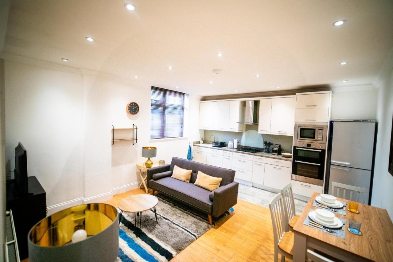 Stay With Serena Homes , One Bedroom Apartment Purley Exteriör bild